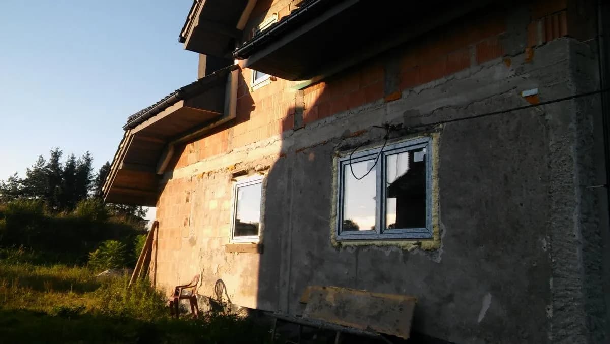 Czy warto remontować dom ze szlaki? Odkryj ukryte koszty i zyski