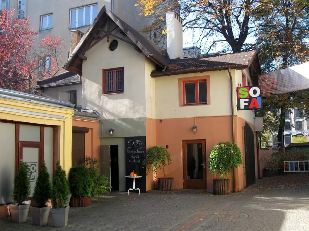 Najlepsze miejsca na zjedzenie posiłku na Piotrkowskiej w Łodzi