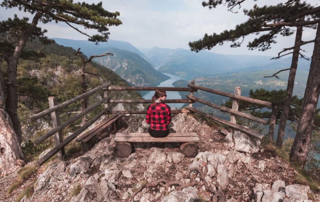 Czy w Serbii jest bezpiecznie? Odkryj zagrożenia i porady dla turystów