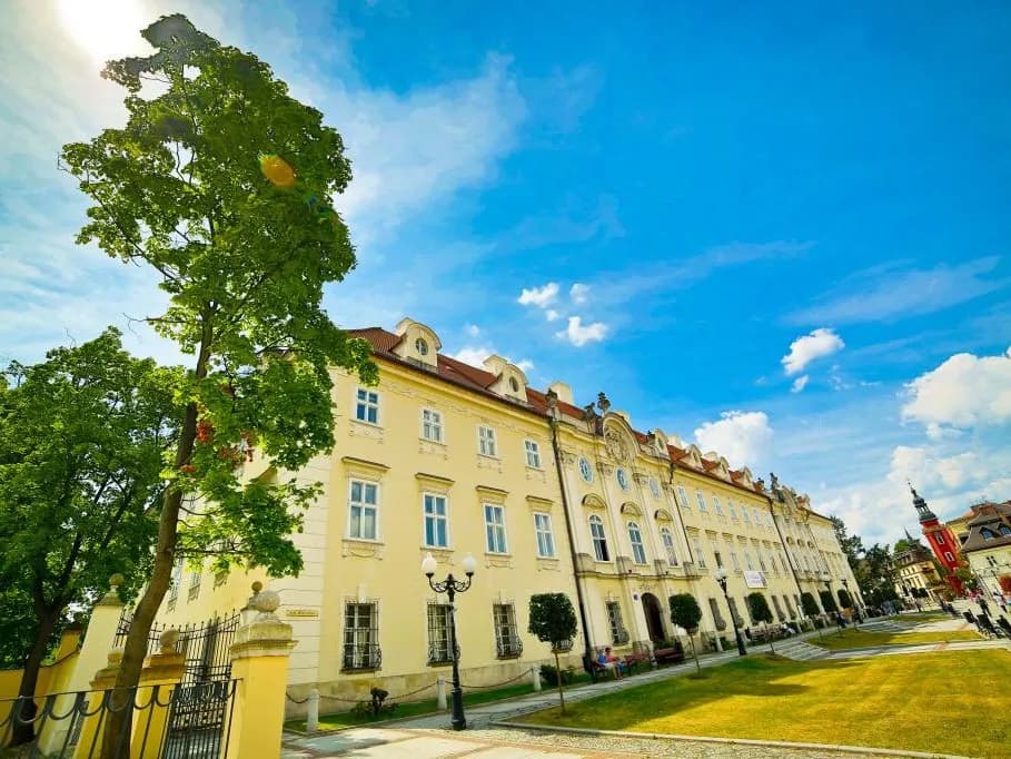 Pałac Schaffgotschów w Cieplicach: historia, architektura i zwiedzanie