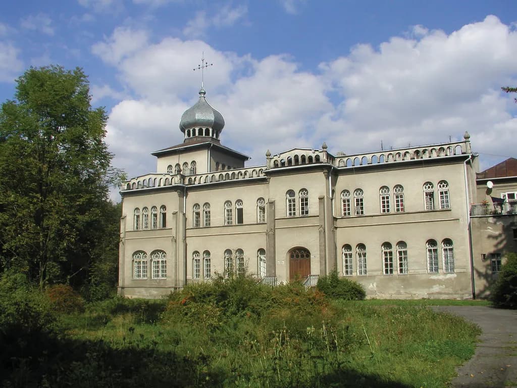 Pałac w Osieku: historia, zwiedzanie i tajemnice zabytkowej architektury
