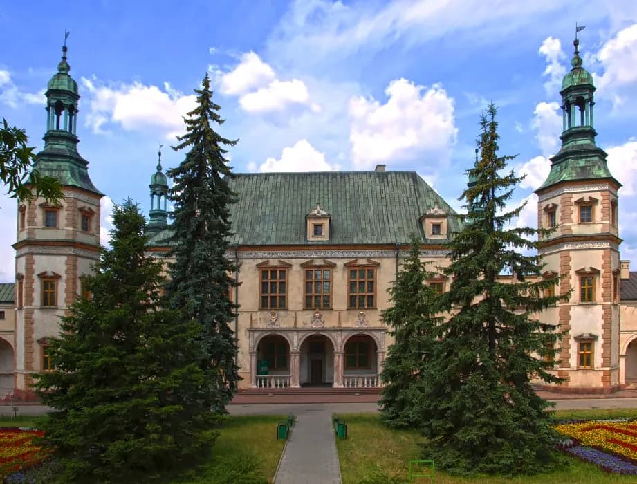 Cennik pałacu biskupów krakowskich w Kielcach - nie przegap okazji