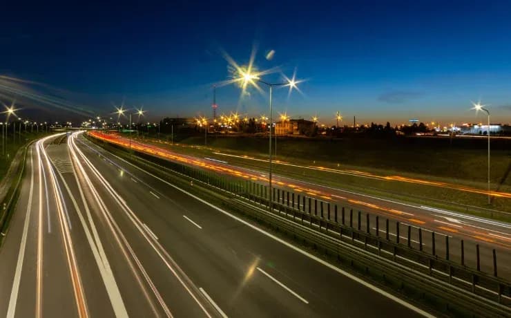 Czy autostrada A2 jest przejezdna? Sprawdź aktualny status i utrudnienia