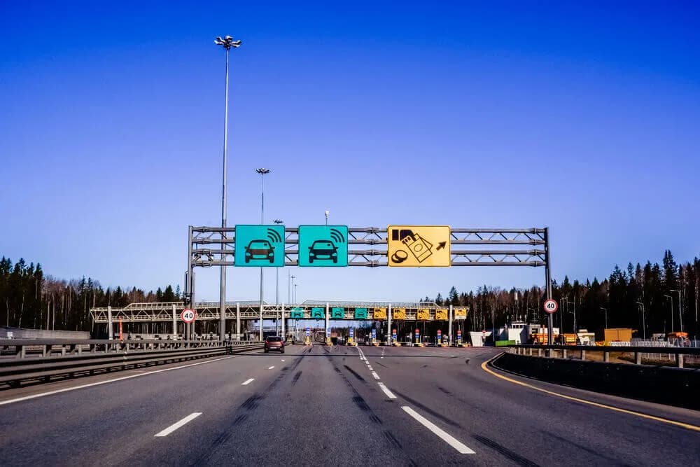 Jak zapłacić za autostradę - 5 prostych metod, które musisz znać