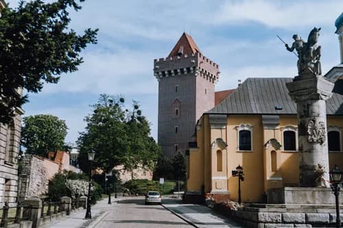 Co to jest szlak piastowski i dlaczego warto go poznać?