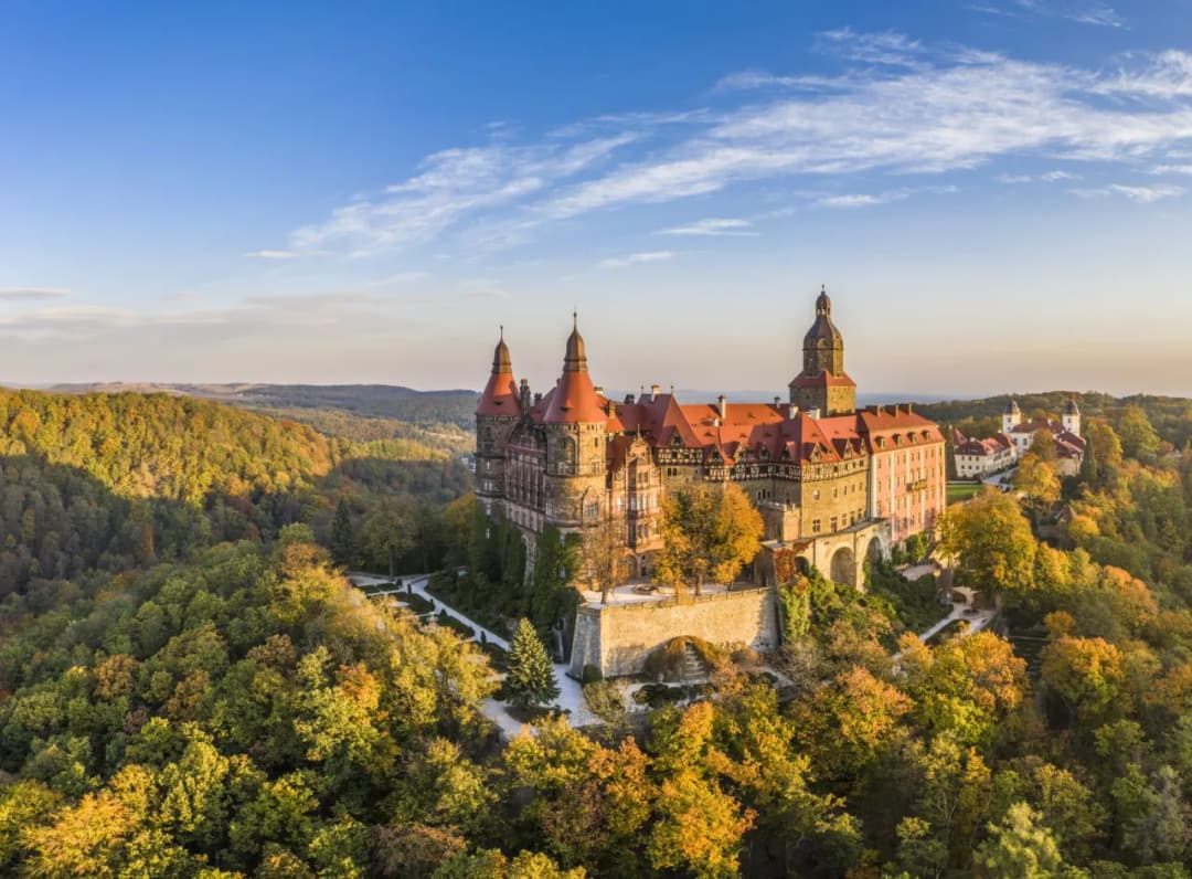 Zamki w okolicy Wrocławia: odkryj ukryte skarby Dolnego Śląska