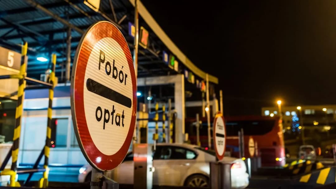 Ile płaci się za bramki na autostradzie? Sprawdź koszty i zniżki